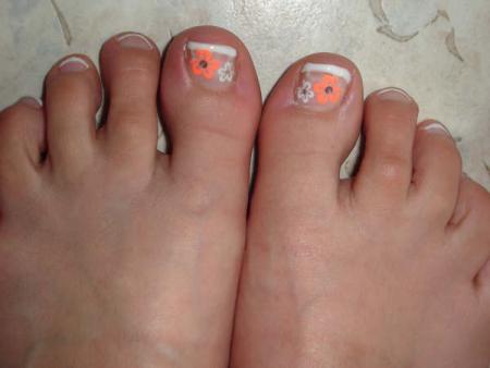 Pose frecnh sur les pieds de Cynthia 